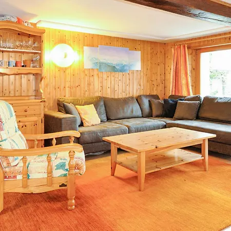 Les Bardeaux בית נופש